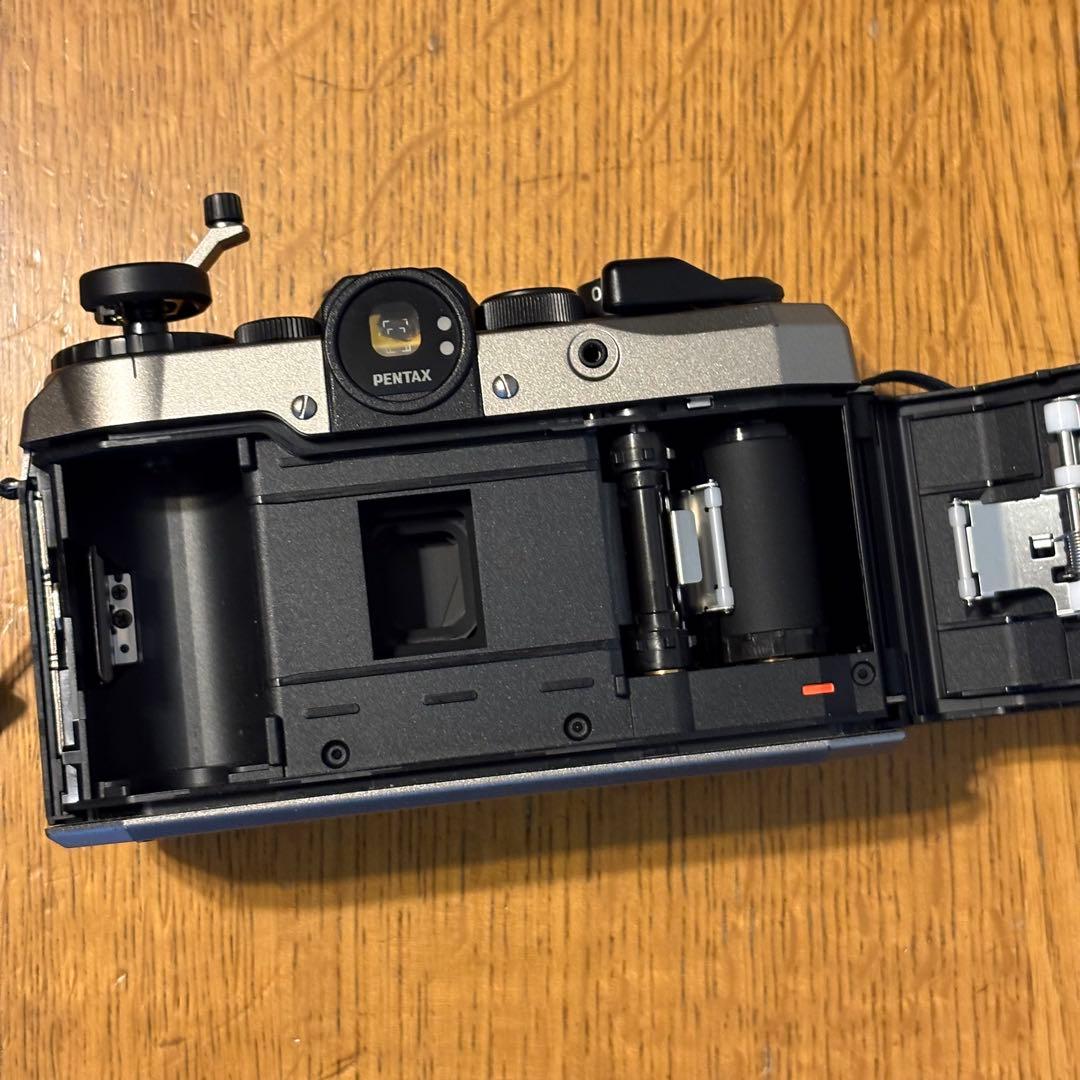 PENTAX 17 フィルムカメラ シルバー/ブラック