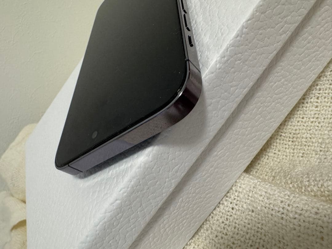 【美品】iPhone14promax 512gb 純正ケース2個おまけ付き！