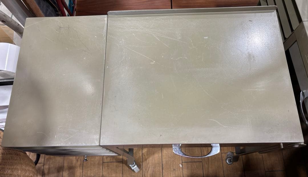 どんた個人アイテムT51 タイプライターデスク ESSEN