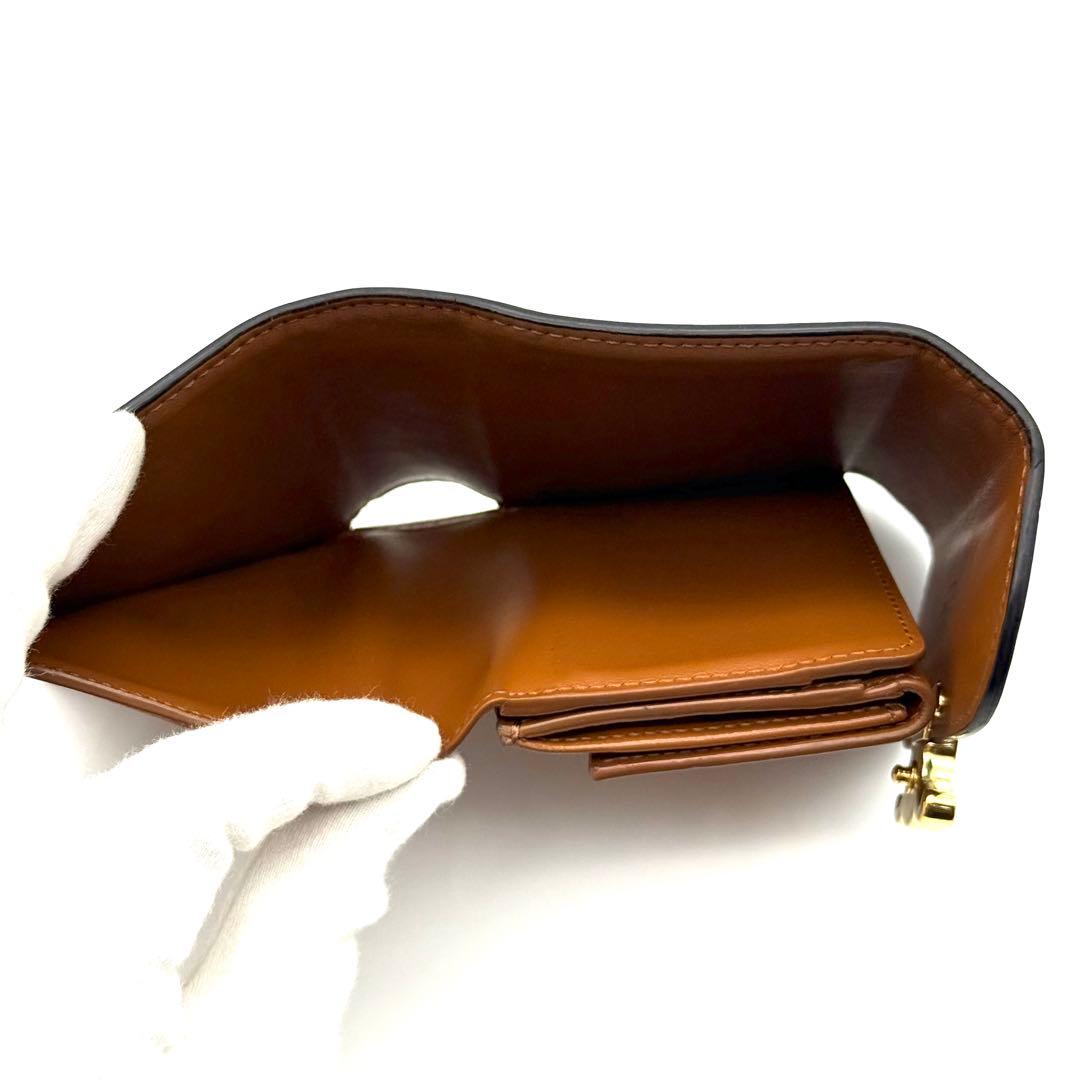 使用わずか❣️ セリーヌ トリオンフ コンパクト ブラウン 財布 P33