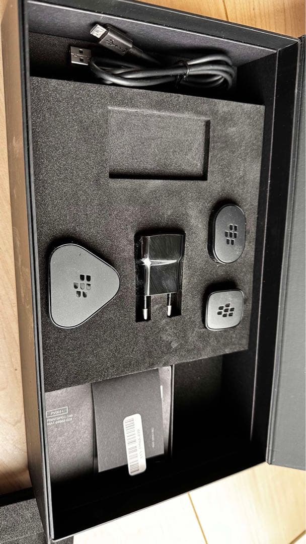 BlackBerry PORSCHE DESIGN P'9983 スマートフォン