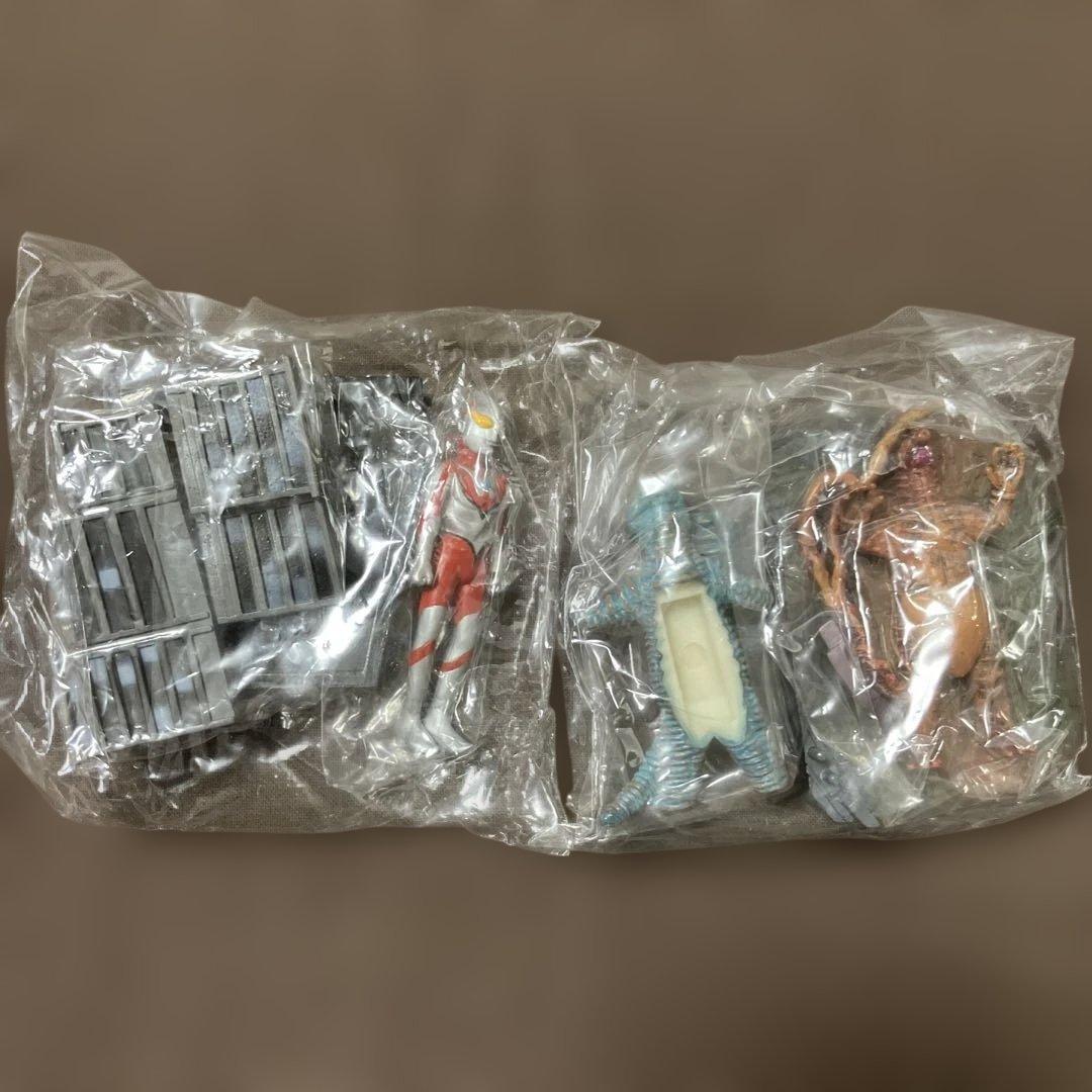 ウルトラ怪獣名鑑 全10種コンプセット　中身未開封　怪獣名鑑