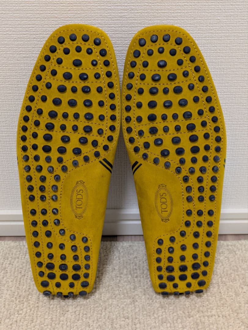 未使用 Tod's トッズ フェラーリドライビングシューズ ゴールド イタリア製