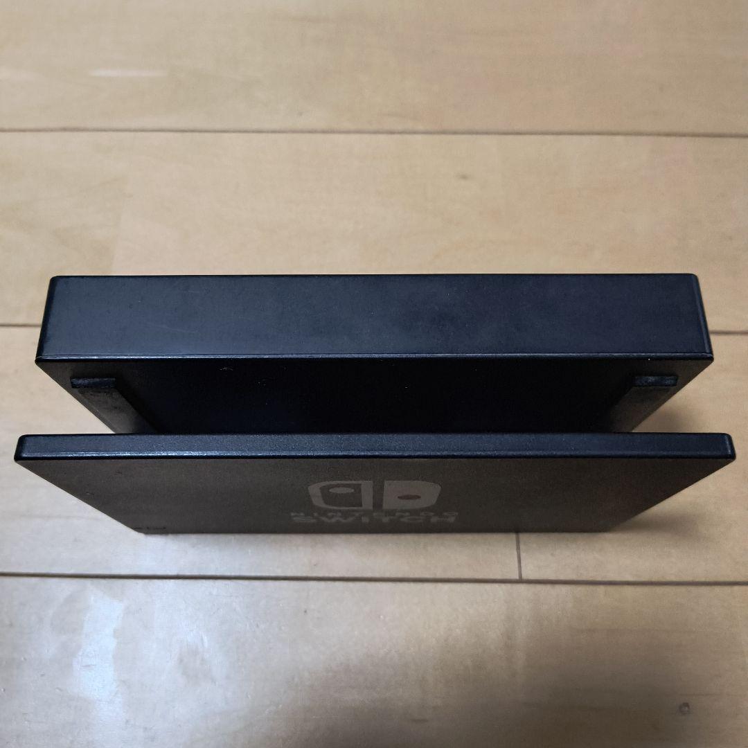 Switch ブラック 本体　コントローラー無　ドックとケーブル付