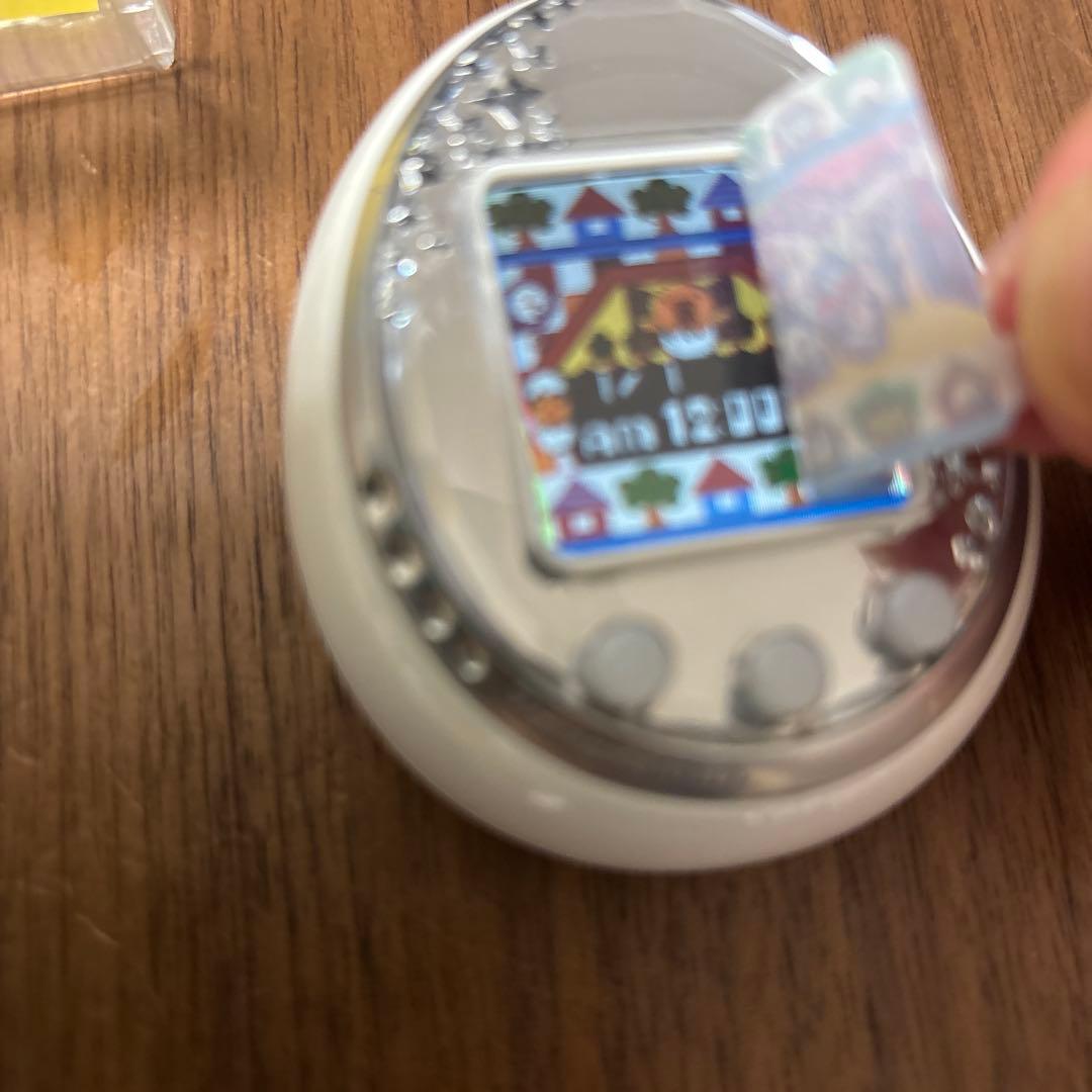 たまごっちidl ホワイト