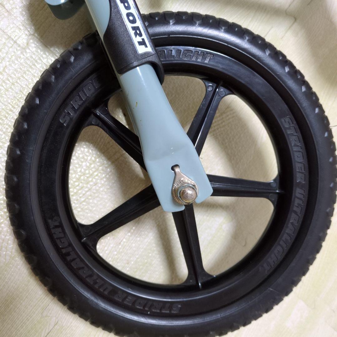 STRIDER 12インチ アイスブルー