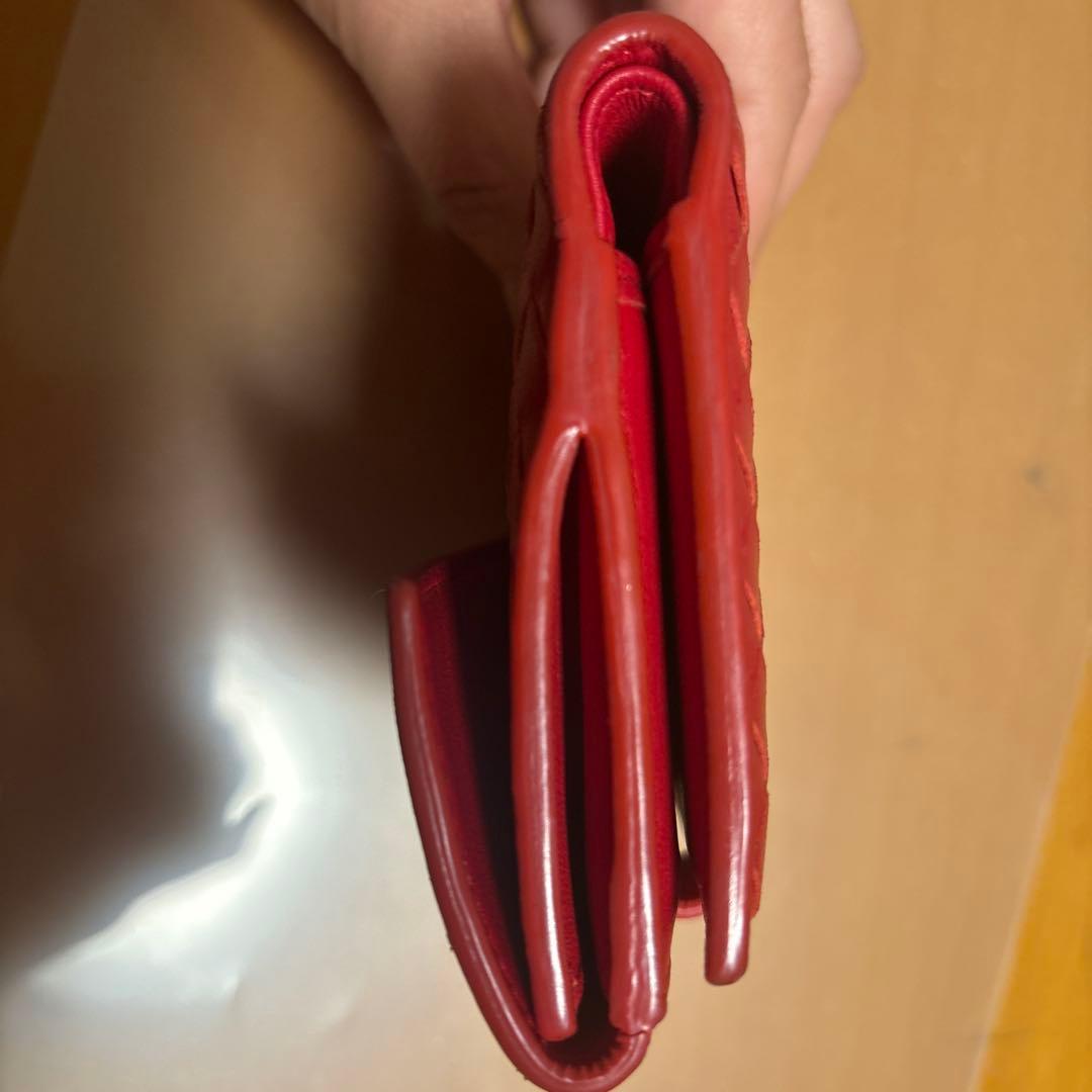 ボッデガヴェネタ 二つ折り財布　赤