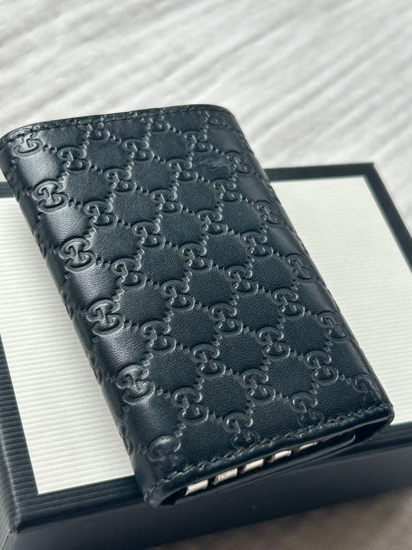 【GUCC】グッチ GG柄　レザー　キーケース