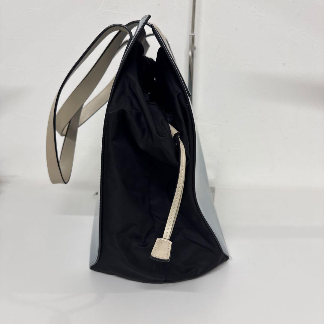 MARNI ライトブルー ブラック ショルダーバッグ