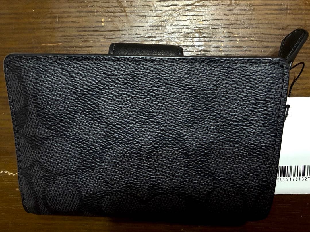 COACH ブラック 二つ折り財布　未使用品