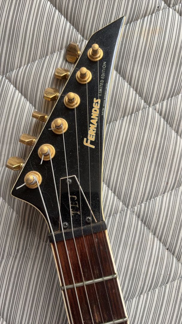 FERNANDES エレキギター 特別版 ブラック