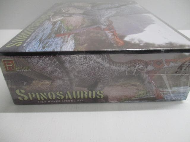 【未開封】PEGASUS HOBBIS　１／２４　SPINOSAURUS
