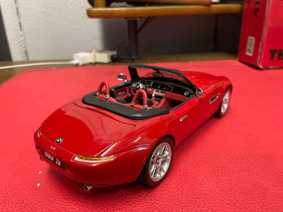 京商　BMW Z8 レッド