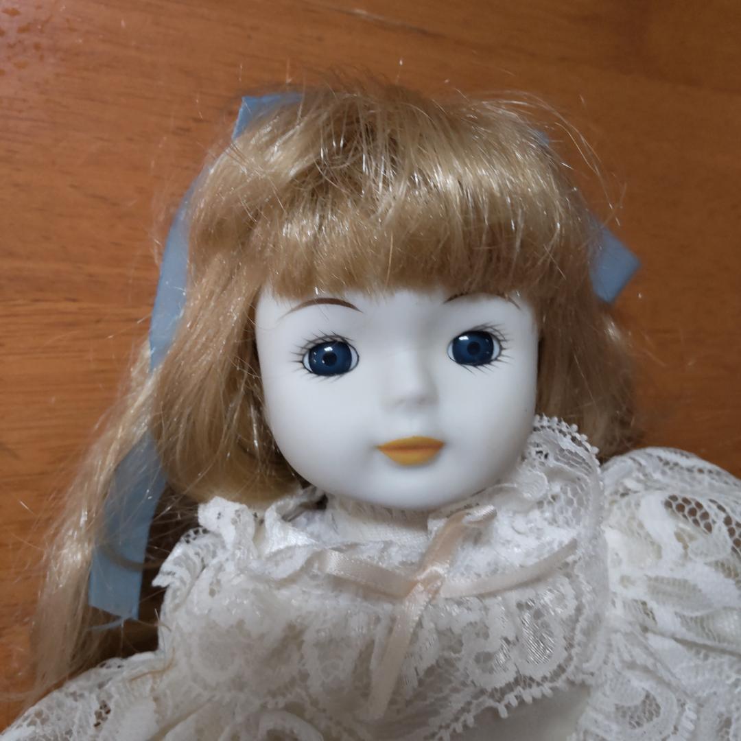 創作人形　現代人形　イギリス　ドール　ポーセリンドール