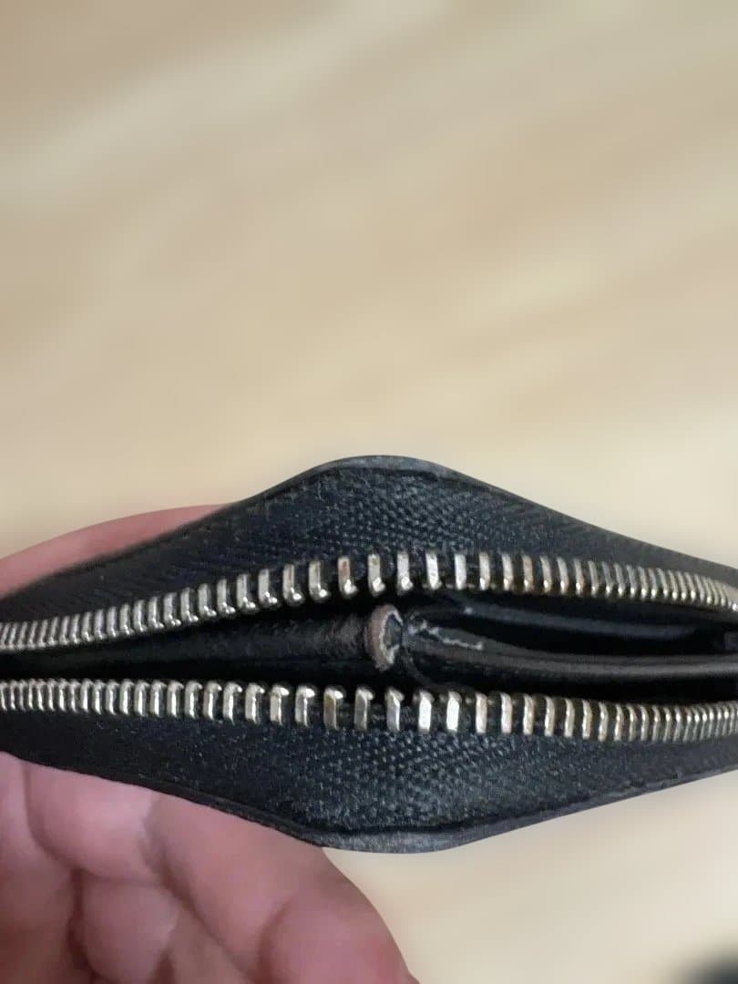 最終値下げ！ルイ・ヴィトン ジッピー・ウォレット ブラック