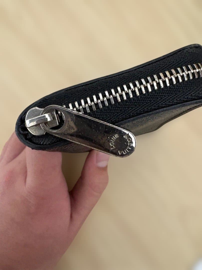 最終値下げ！ルイ・ヴィトン ジッピー・ウォレット ブラック
