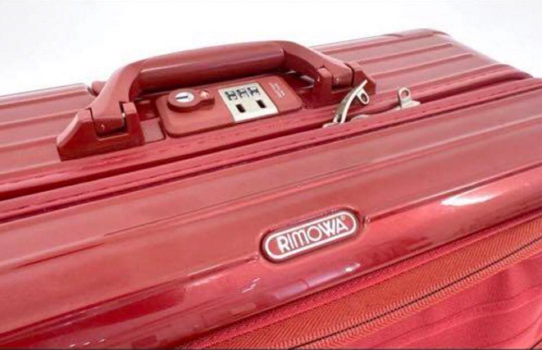 RIMOWA ベージュブリーフ無　機内持ち込み