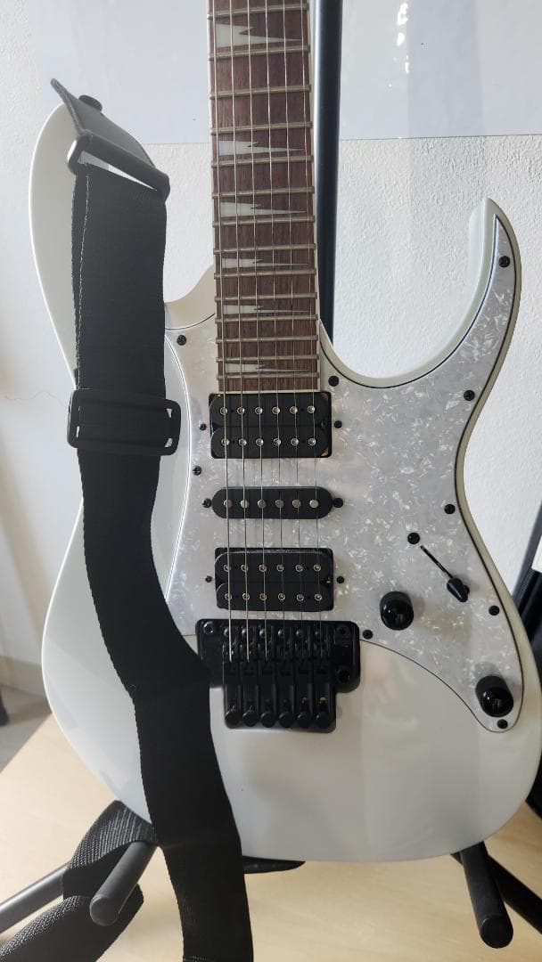 Ibanez RG350DXZ ホワイト｜新品に近い｜ケース付