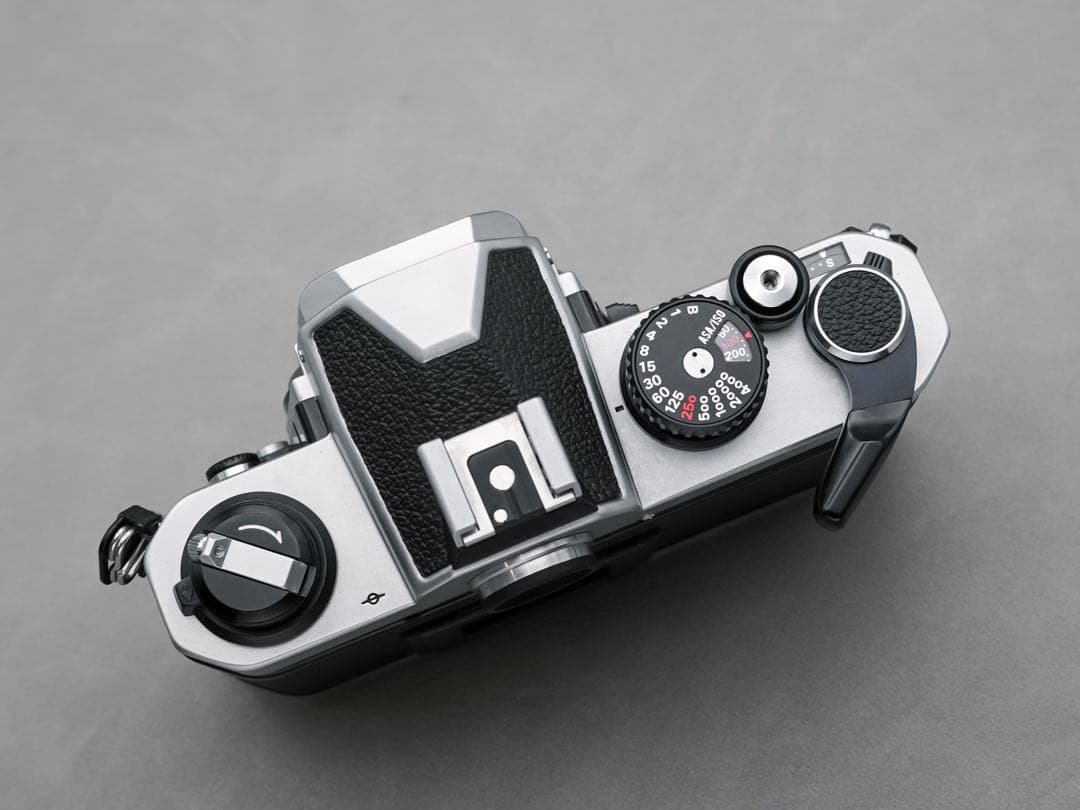 極美品｜未使用級 ニコン FM2N 前期型 ハニカムチタン型シャッター 元箱付き