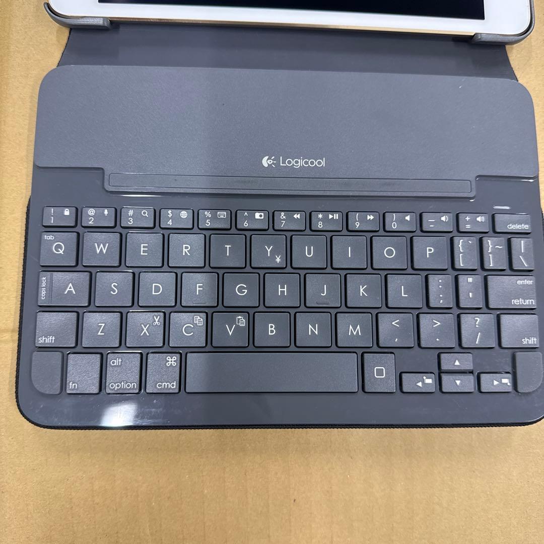 美品Bluetoothキーボード付きiPadミニ4 本体Ａ1538 128GB
