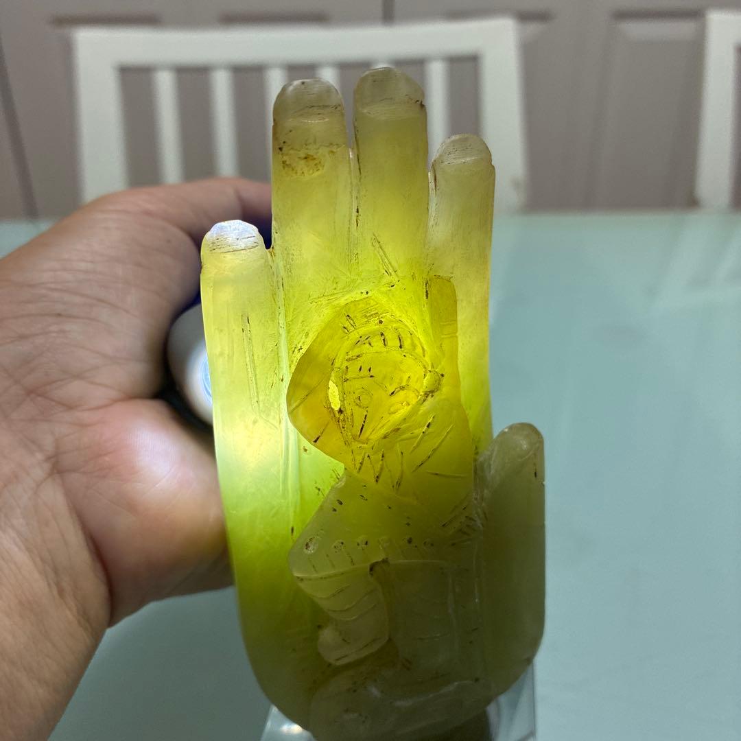 如来佛手 孙悟空 古玉 出土物 ？ 翡翠？ ￼
