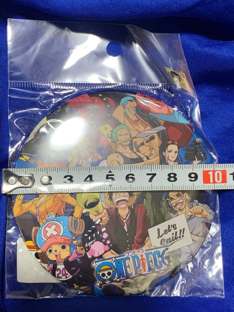 【希少】ワンピース TVクルー2 100パイ缶バッジ