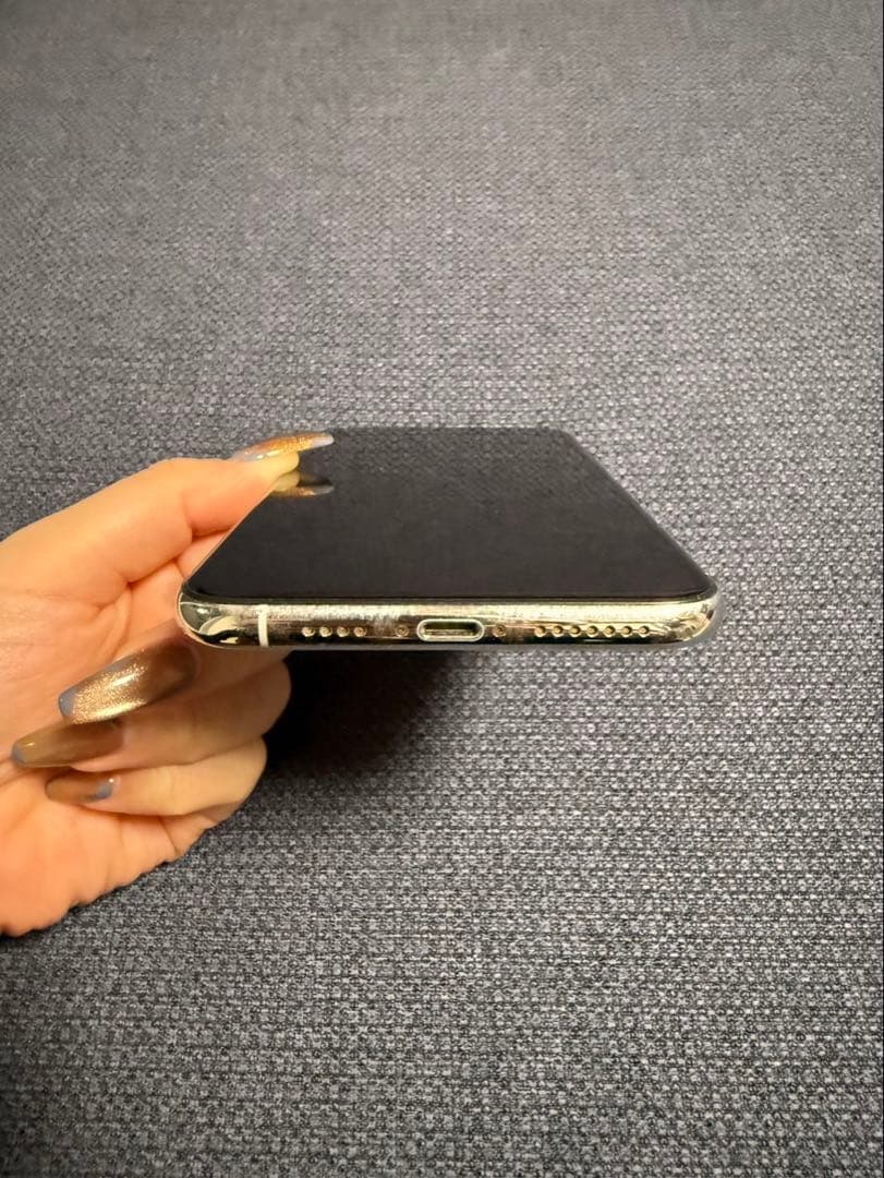 【水曜日限定】iPhone 11 pro max 512GB シルバー