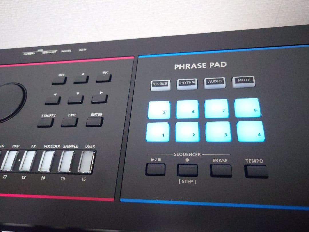 ローランド シンセサイザー JUNO-D8