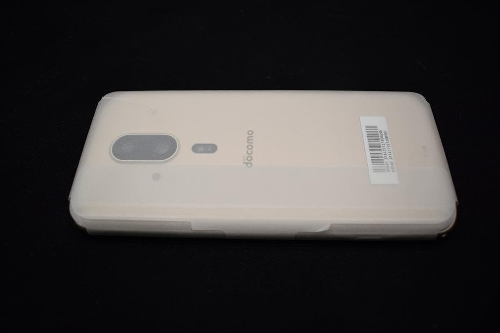 ★送料込み★新品未使用★らくらくスマートフォン 富士通 F-53E 残債無し