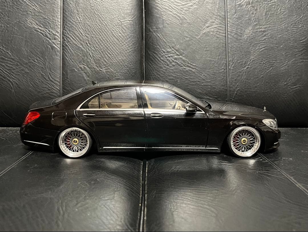 メルセデスベンツ　Sクラス　1/18