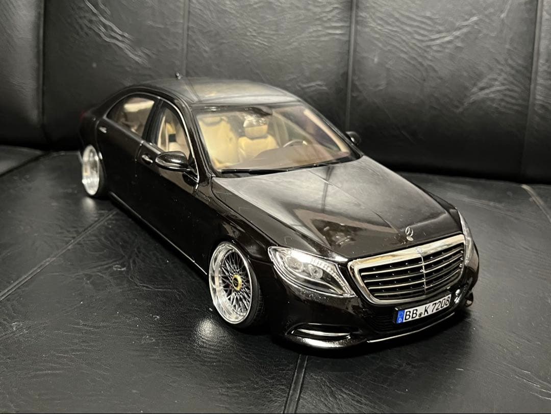 メルセデスベンツ　Sクラス　1/18