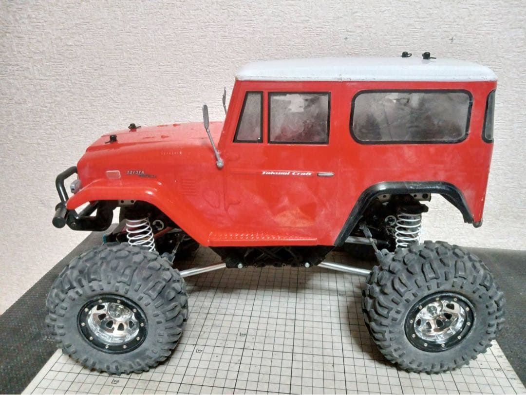 タミヤCR-01 トヨタランドクルーザー40ボディ付き