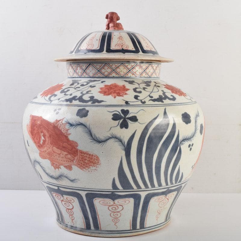 大発中国　辰砂　花弁魚藻文　獅子摘　蓋壺　Ｃ　8939Ａ