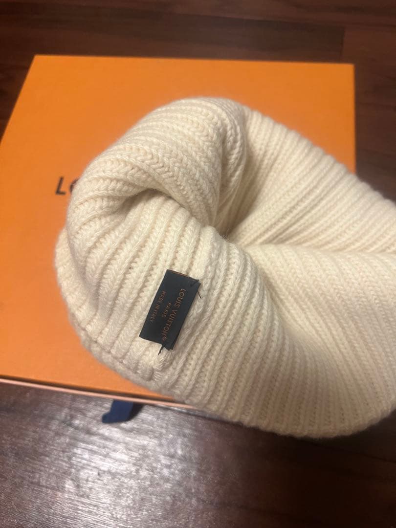 Louis Vuitton アイボリー ニット帽