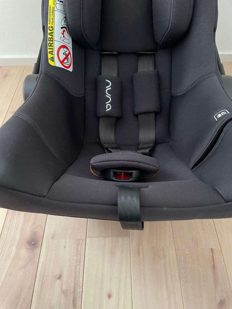 nuna ブラック チャイルドシート
