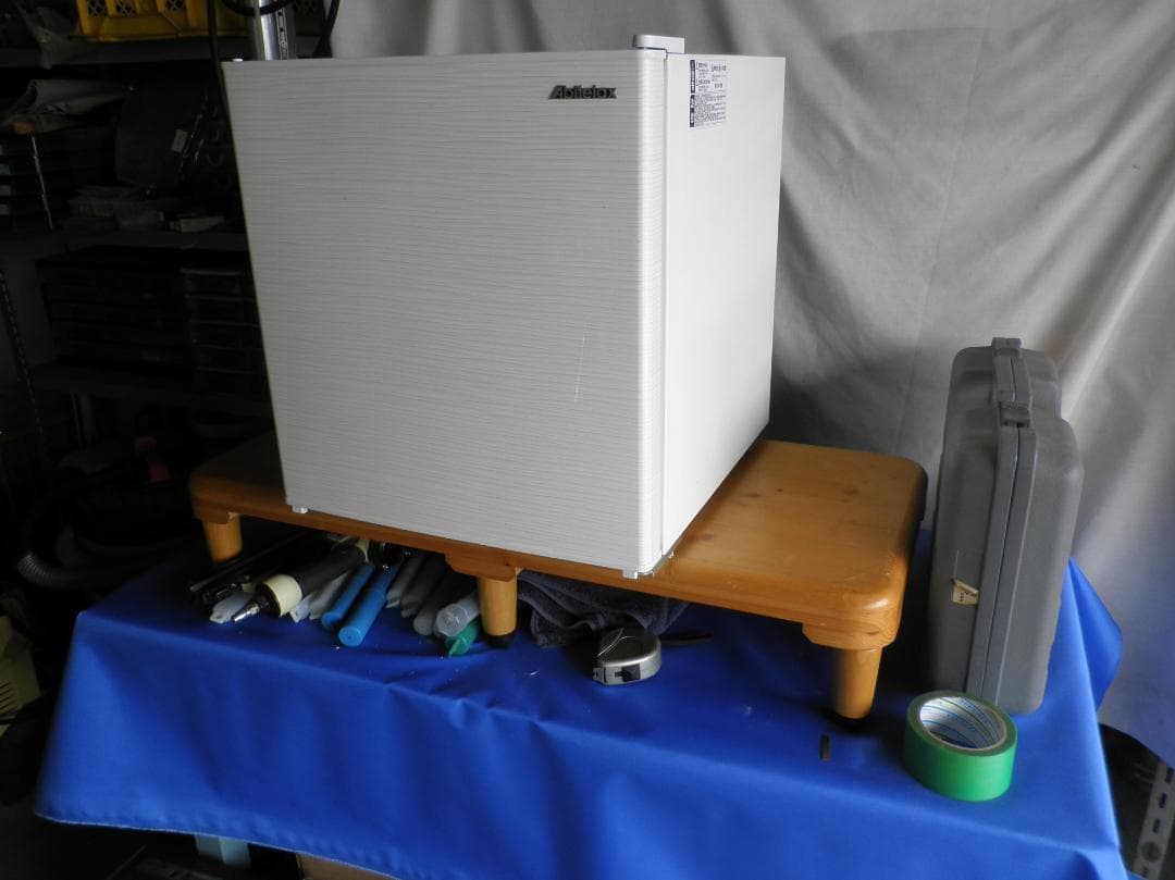 アビラックス・１ドアサイコロ型冷蔵庫 右開き ２０２２年 ホワイト 動作品 美品