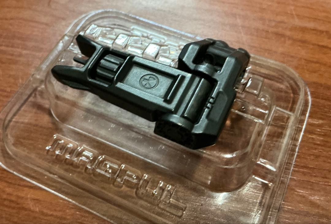 実物MAGPUL MBUS PRO アイアンサイト