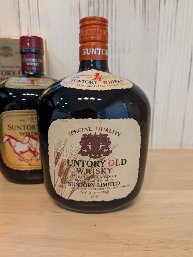 「未開封」サントリーオールド 干支ラベル馬と特級麦の穂ラベルの古酒2本セット