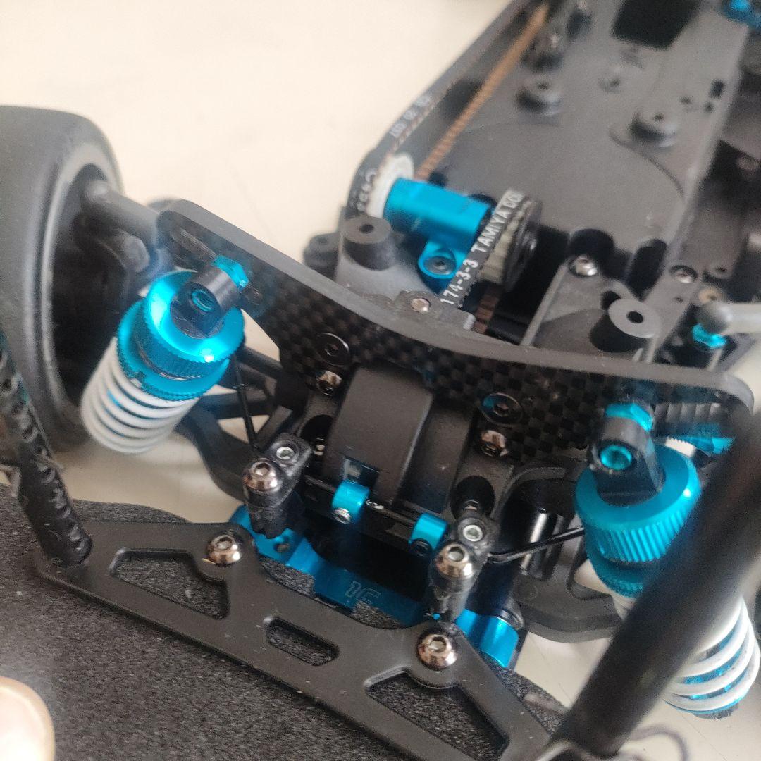 タミヤTA06シャーシ、オプション装備、日産GTRボディ付き