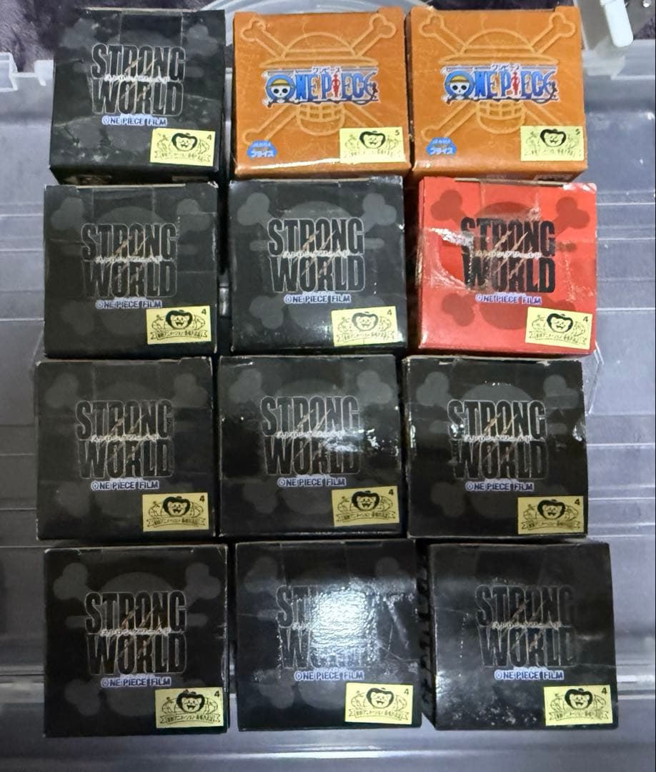 よ*ー様 ワンピース ワーコレ ストロングワールド 麦わらの一味　他3体セット