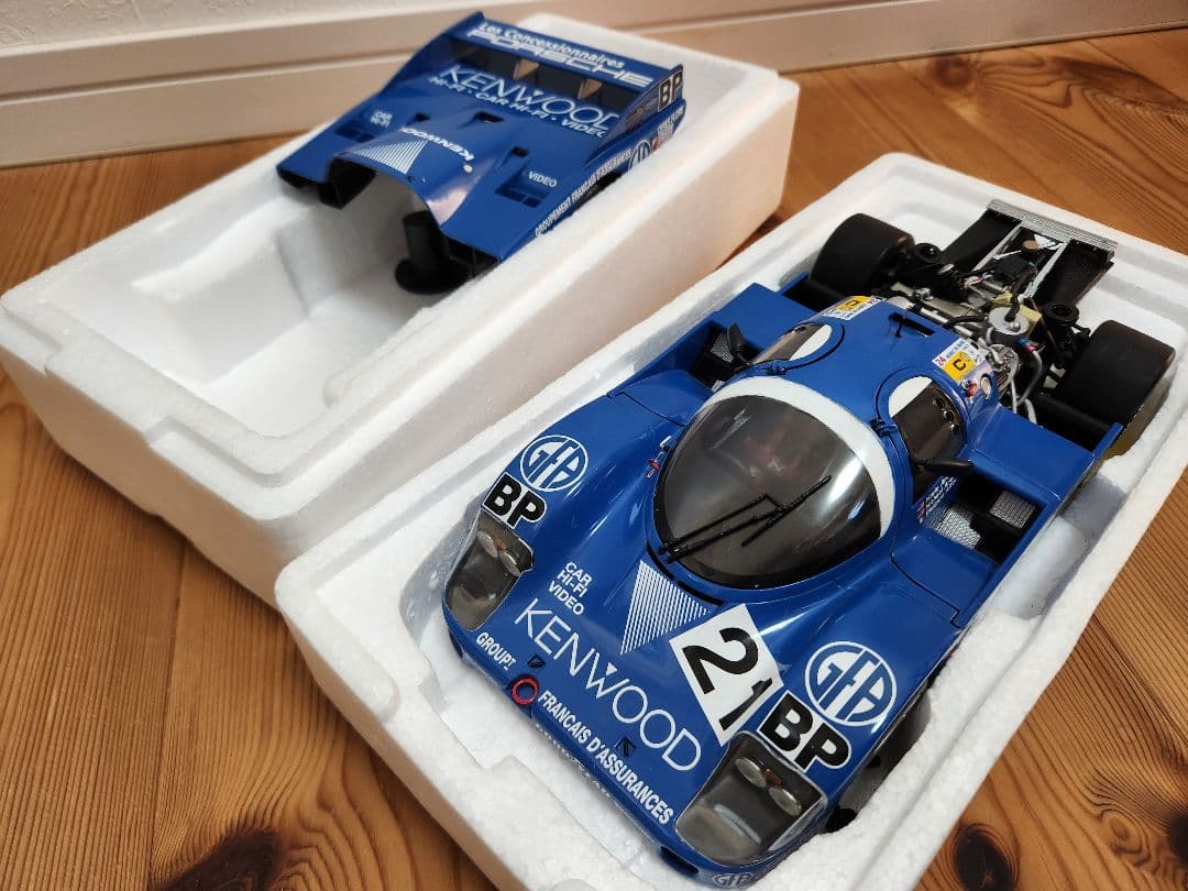 【ミニチャンプス】1/18KENWOOD ポルシェ956