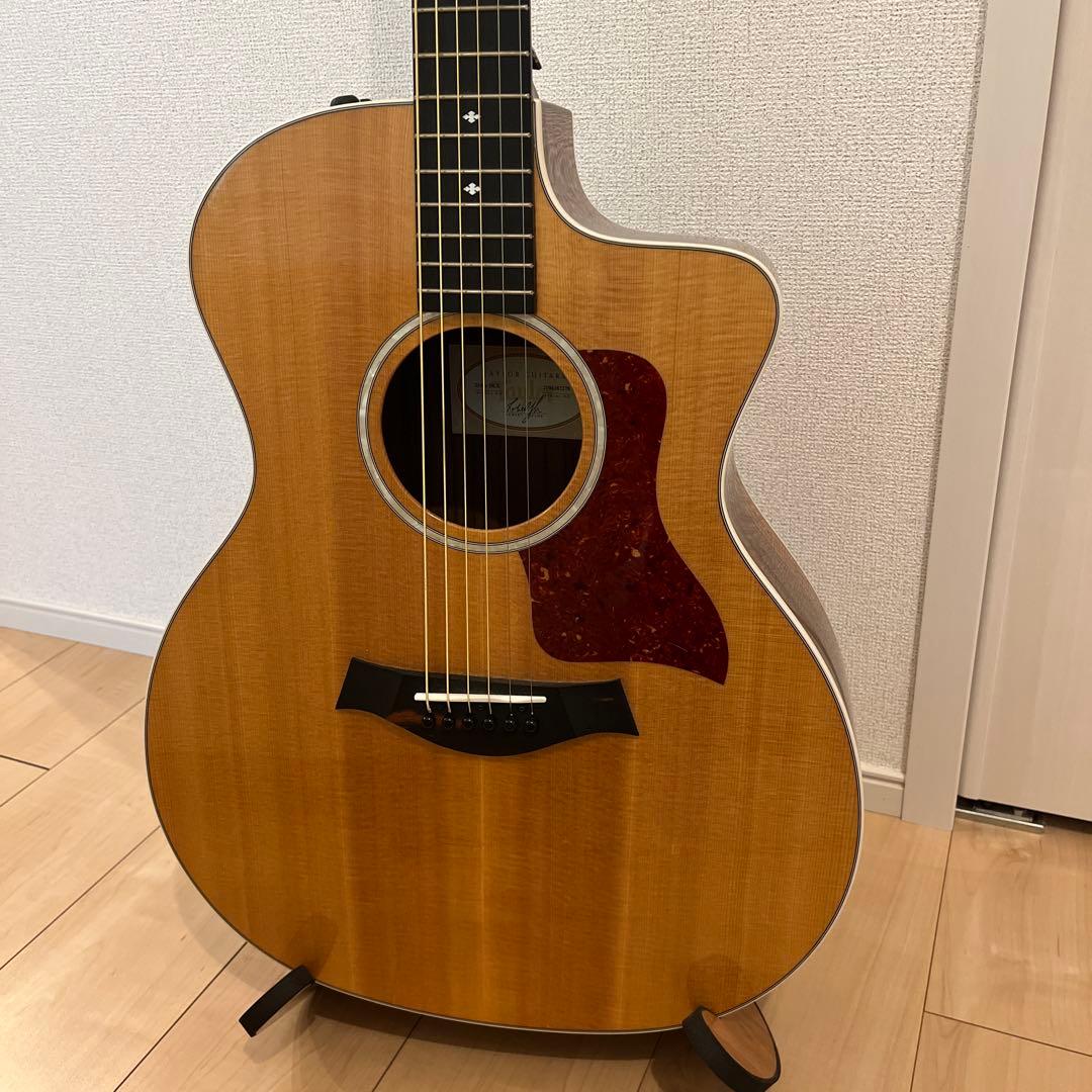 Taylor 214ce DLX アコースティックギター