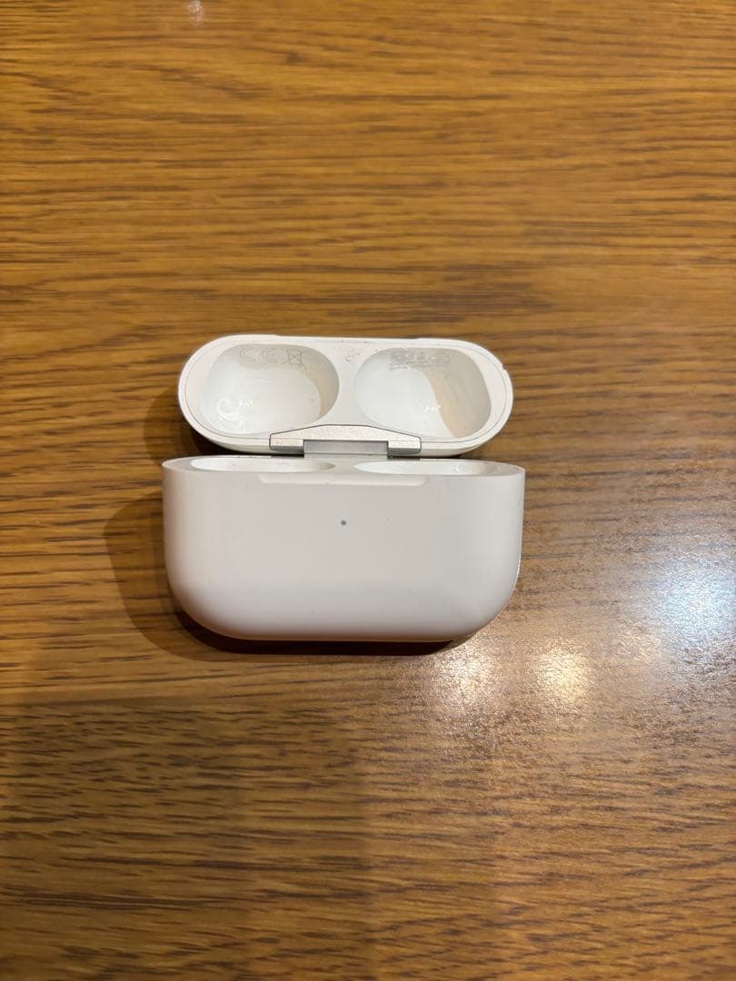Apple Airpods Pro# 1W1t Lightning ½ ース付き