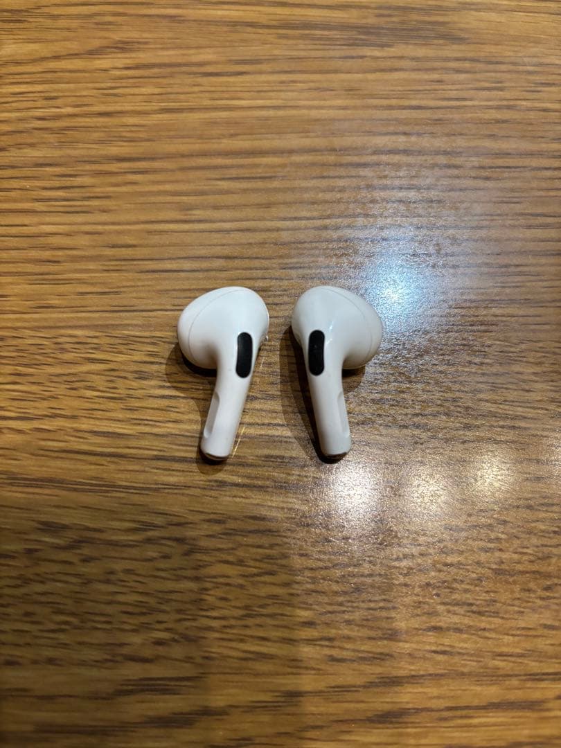 Apple Airpods Pro# 1W1t Lightning ½ ース付き