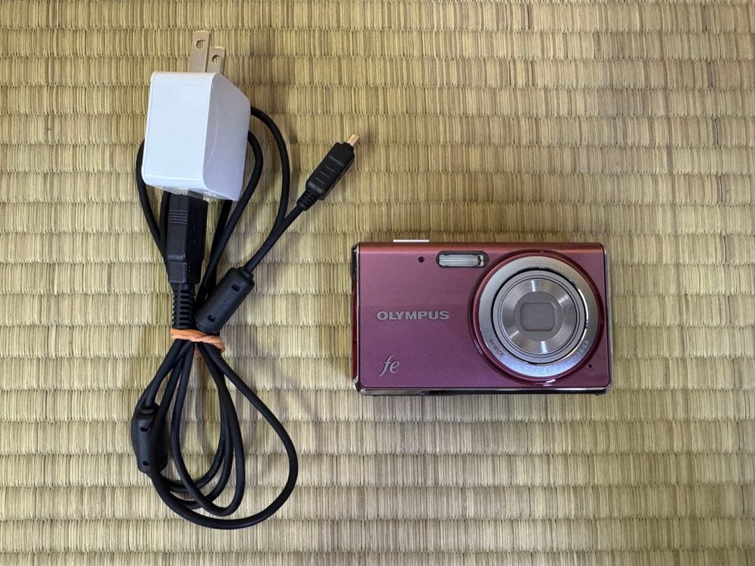 OLYMPUS オリンパス⭐️デジタルカメラ　FE-4020