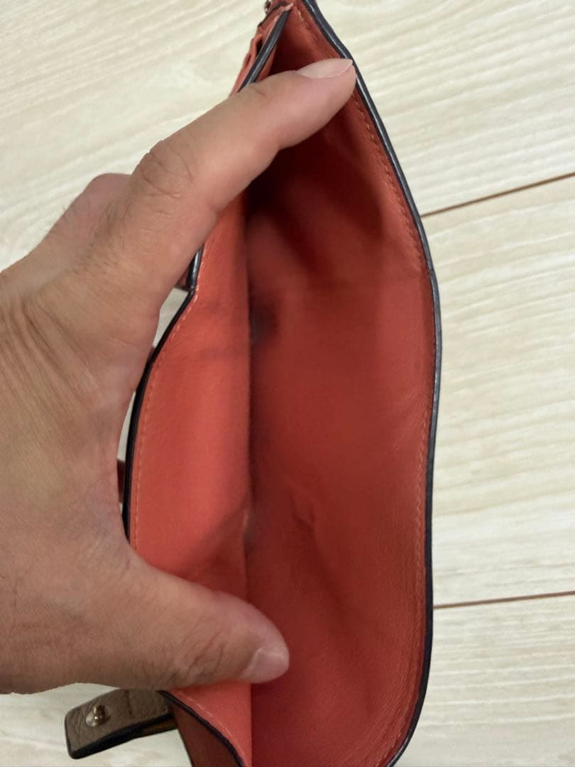 ロエベ　レザー製三つ折り財布 ベージュ