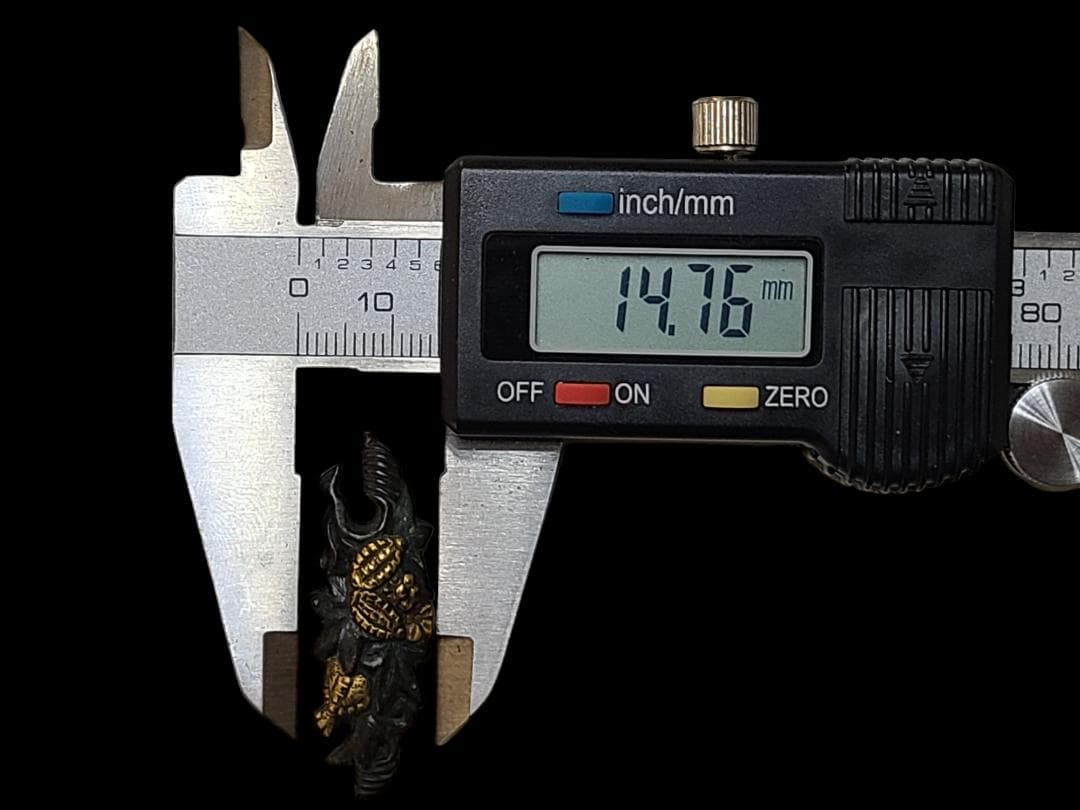 目貫 刀装具 鍔 日本刀 真剣 刀 骨董 アンティークコレクション 短刀 拵え3