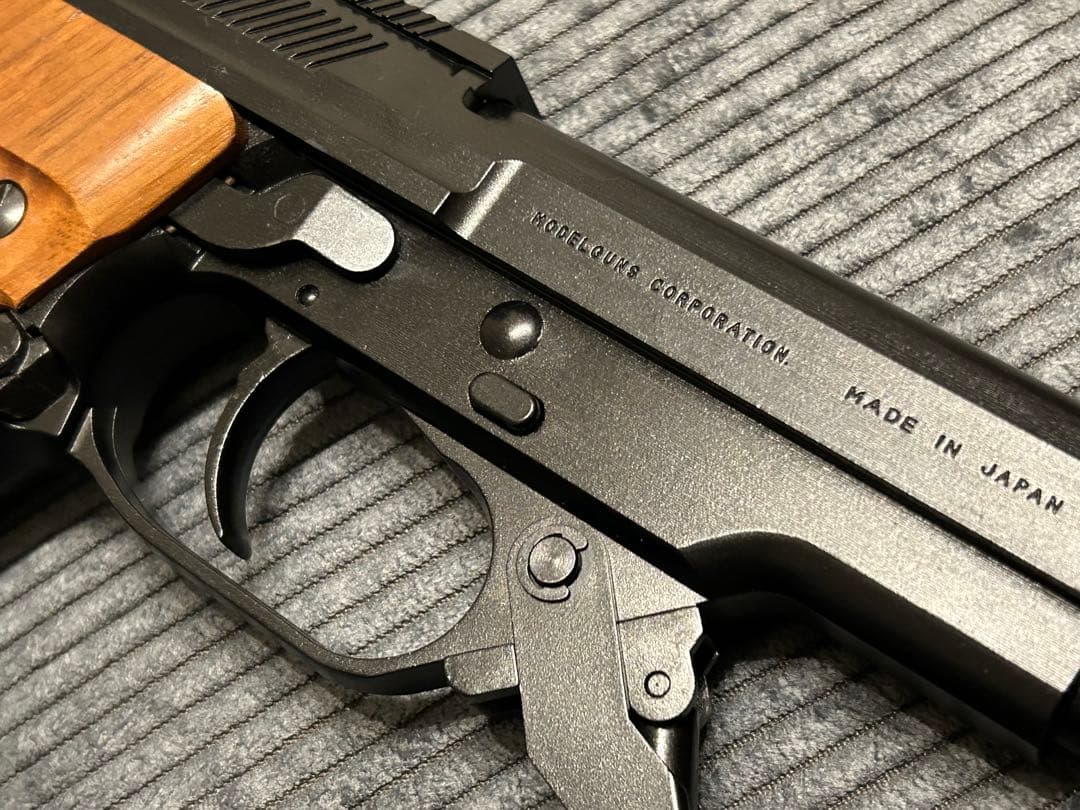 美品 動作確認済み MGC M93R ネグリ 木製グリップ仕様