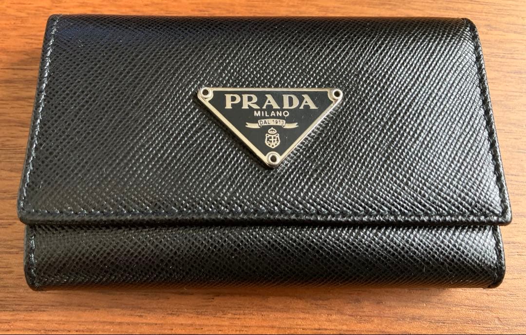 PRADA プラダ 6連レザーキーケース 三角プレート完全未使用希少経年品