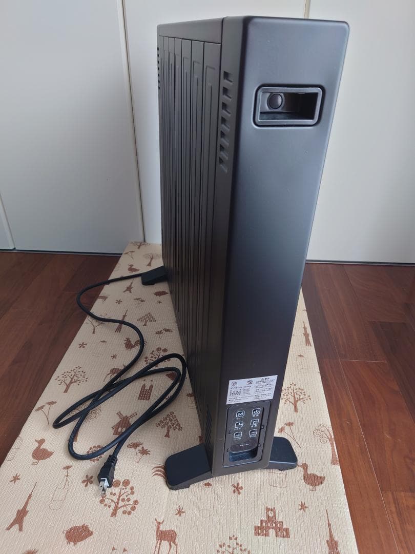 美品 2024年製 ベルソス オイルレスヒーター 8畳 1200W